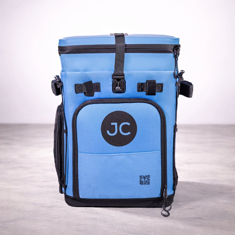 JustinCASE: The Only Convertible Backpack Coastal Chill / Light Blue & Black